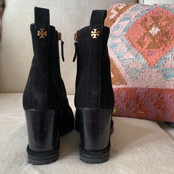 NEW Tory Burch Lug Black Boot Sz. 9.5 Nordstrom - Picture 8 of 13